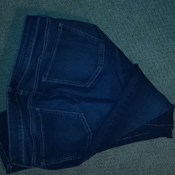 Jeans - Picture 2 of 3